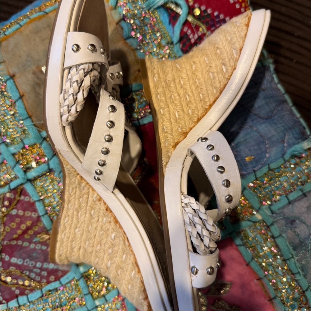 NWOT Leather Enzo Angiolini White Studded Women's Sandals